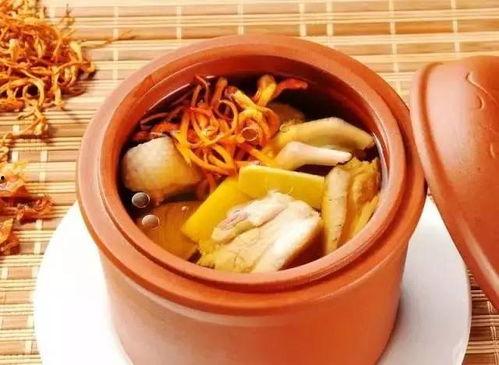 大爷吃瓜喝汤视频